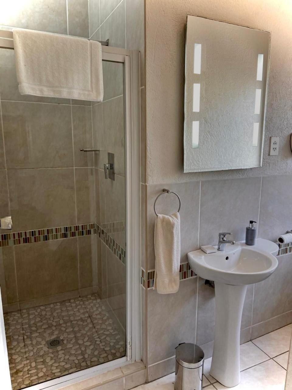 פורט אלפרד A Villa De Mer Guesthouse מראה חיצוני תמונה